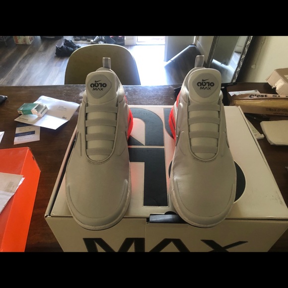 Nike air adopt